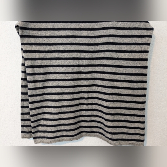 Vince Grey Black Stripe Wool Cashmere Long Sleeve Turtleneck Sweater Essential - Picture 6 of 11